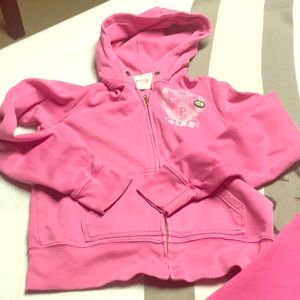 PINK VS TRUSTEE OUTFIT